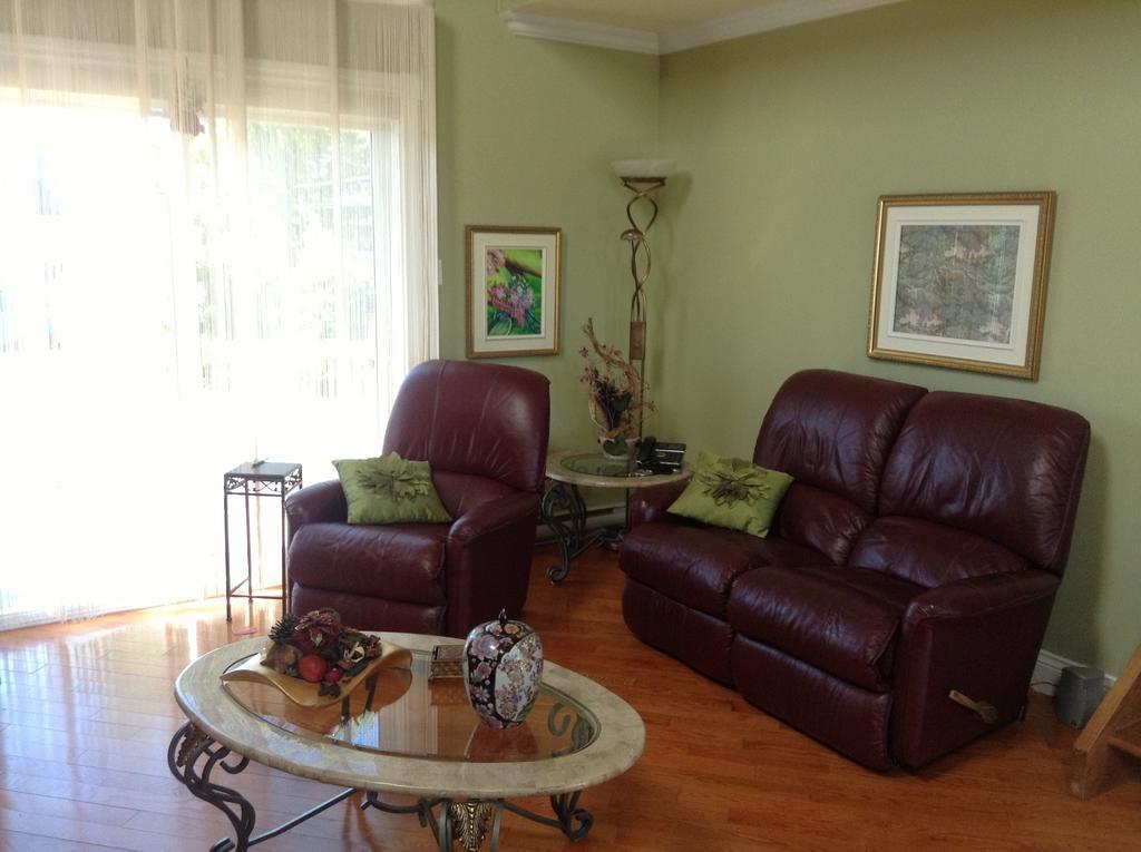 Douces Evasions Bed & Breakfast Saint-Anselme Bagian luar foto