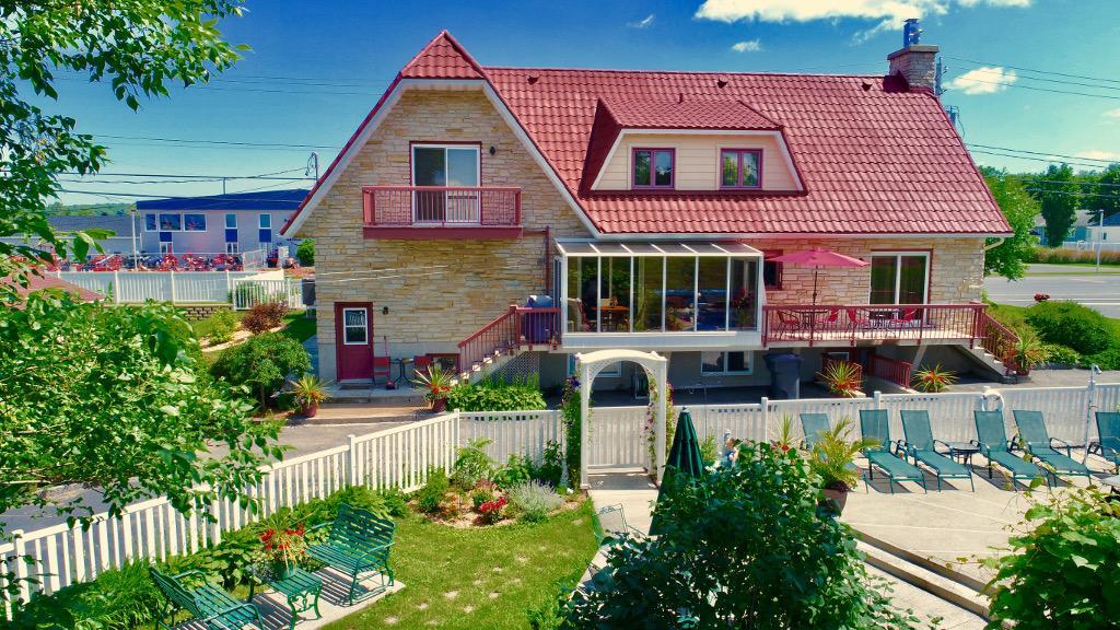 Douces Evasions Bed & Breakfast Saint-Anselme Bagian luar foto